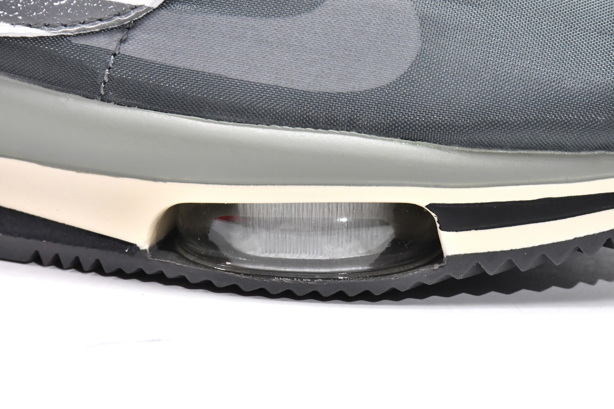 Nike Sacai X Zoom Cortez SP 'Iron Grey' DQ0581-001 - Stylish Collaboration with a Sleek Grey Design