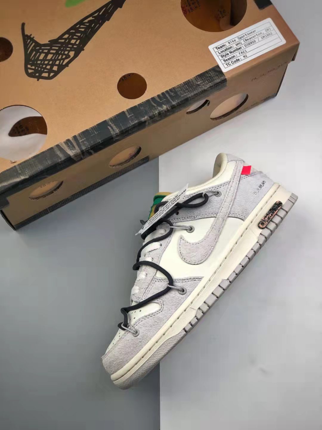 Nike Off-White x Dunk Low 'Lot 20 of 50' DJ0950-115 - Limited Edition Collaboration Sneakers