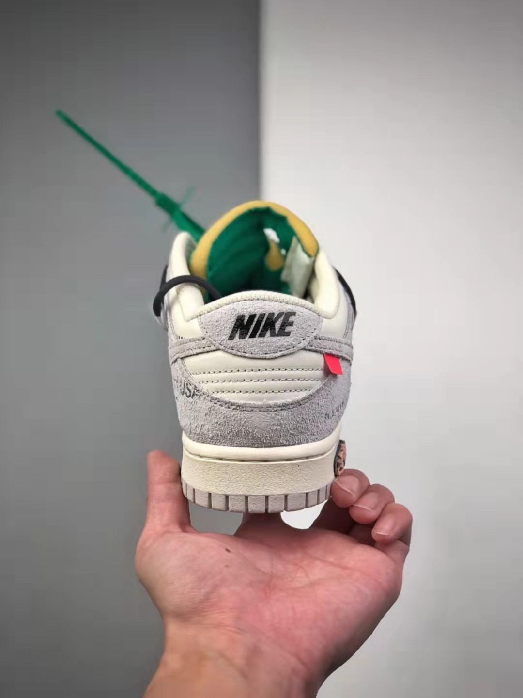 Nike Off-White x Dunk Low 'Lot 20 of 50' DJ0950-115 - Limited Edition Collaboration Sneakers