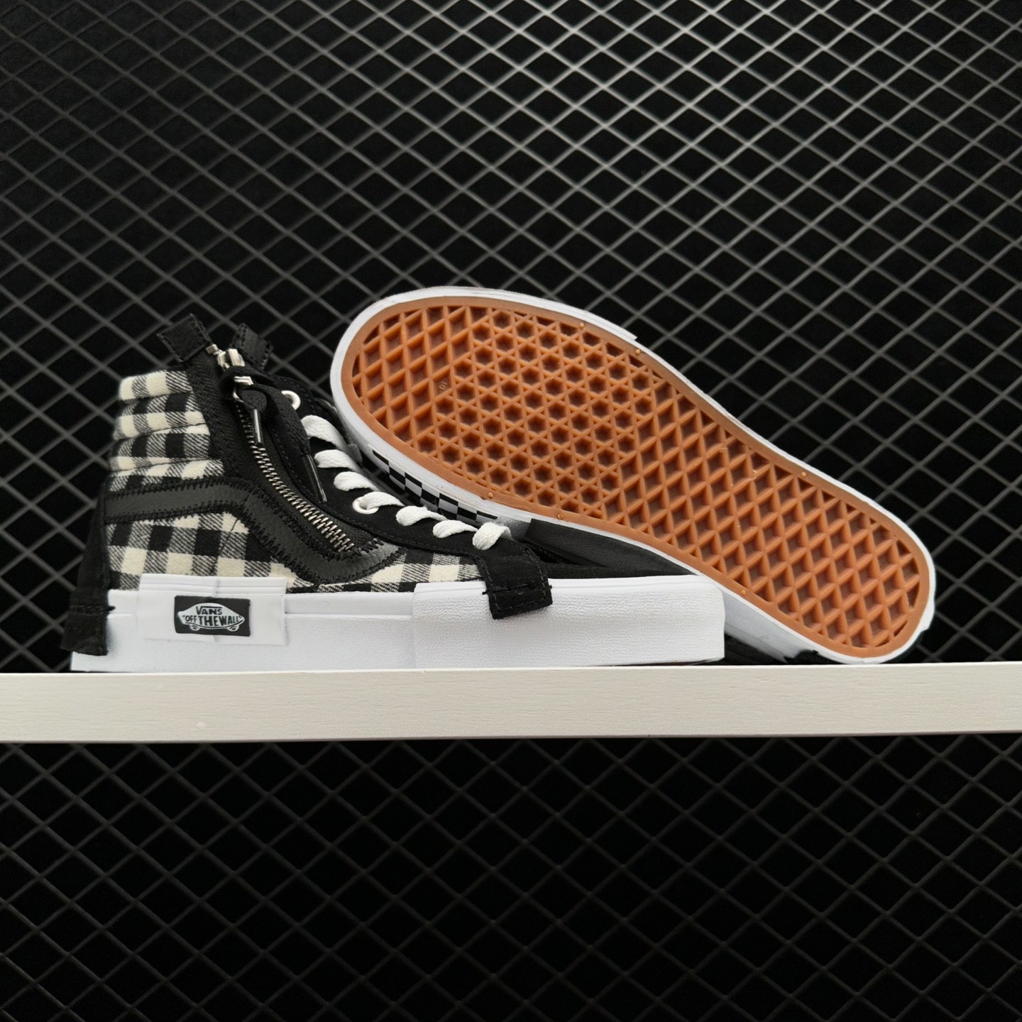Vans SK8 HI Reissue Cap 'Black White' - Iconic Skateboarding Sneakers