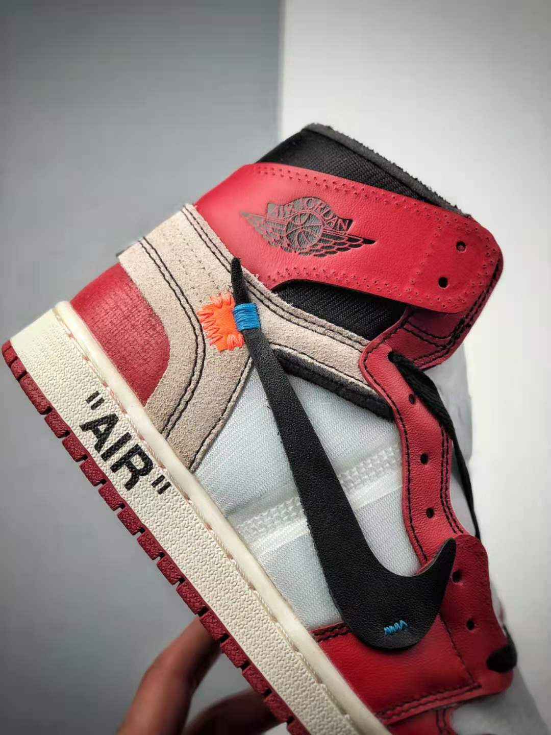 Off-White x Air Jordan 1 Retro High OG 'Chicago' AA3834-101 | Limited Edition Sneakers