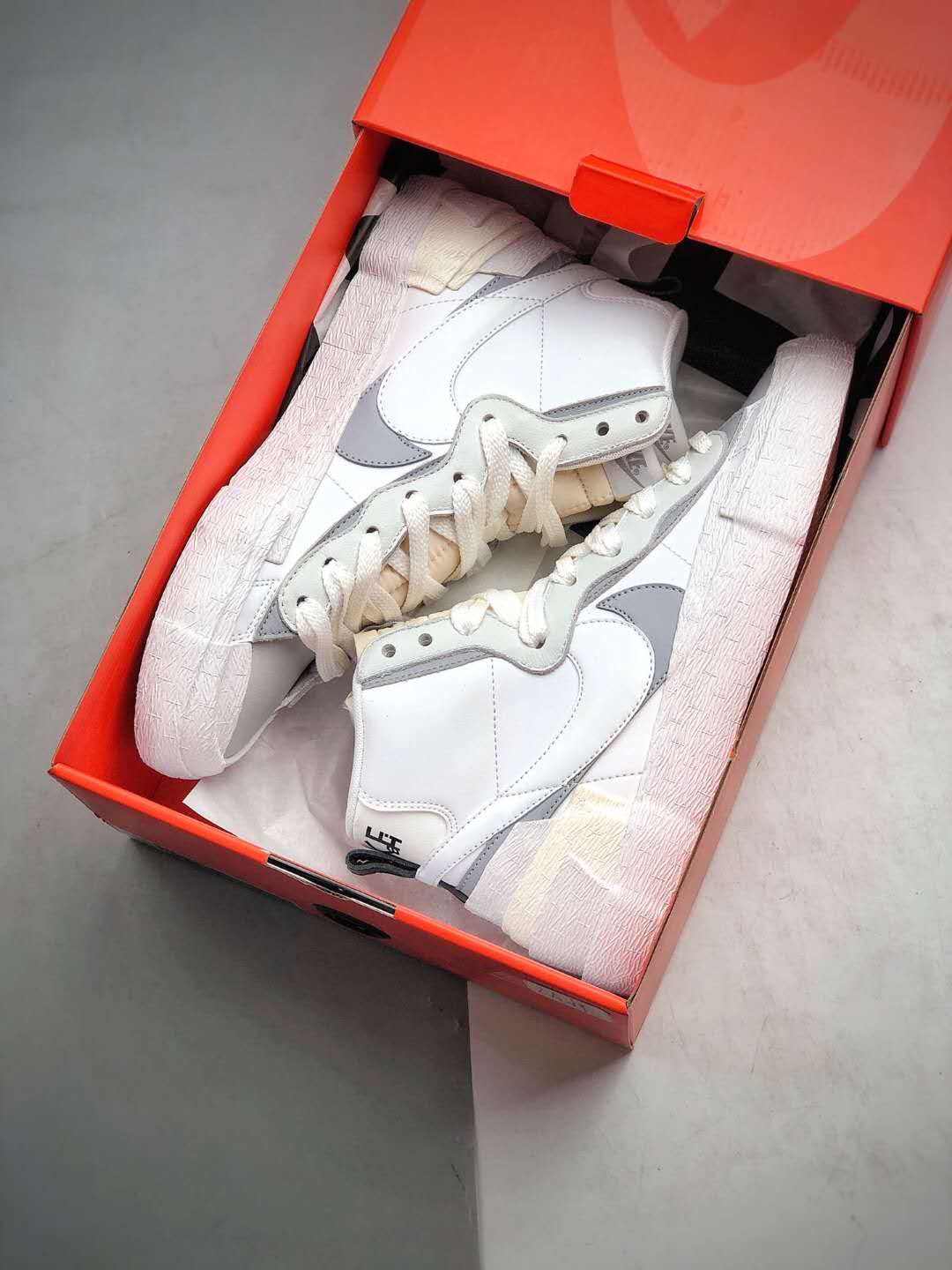 Nike Sacai x Blazer Mid 'White Grey' BV0072-100 | Limited Edition Collaboration Sneakers