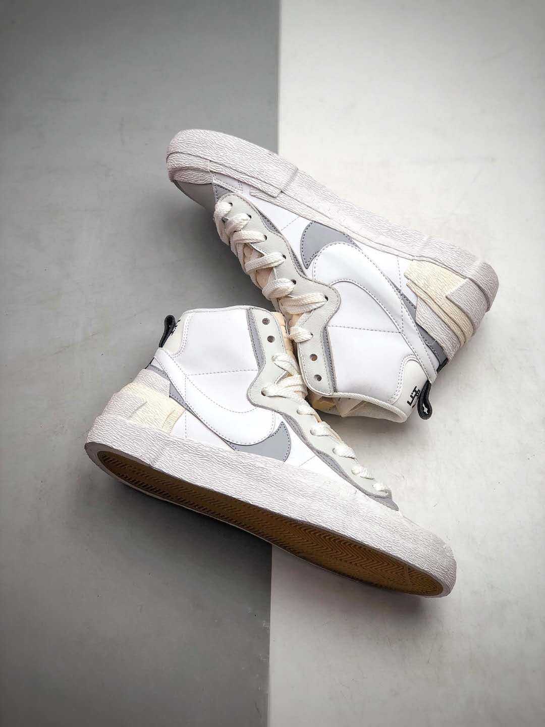 Nike Sacai x Blazer Mid 'White Grey' BV0072-100 | Limited Edition Collaboration Sneakers