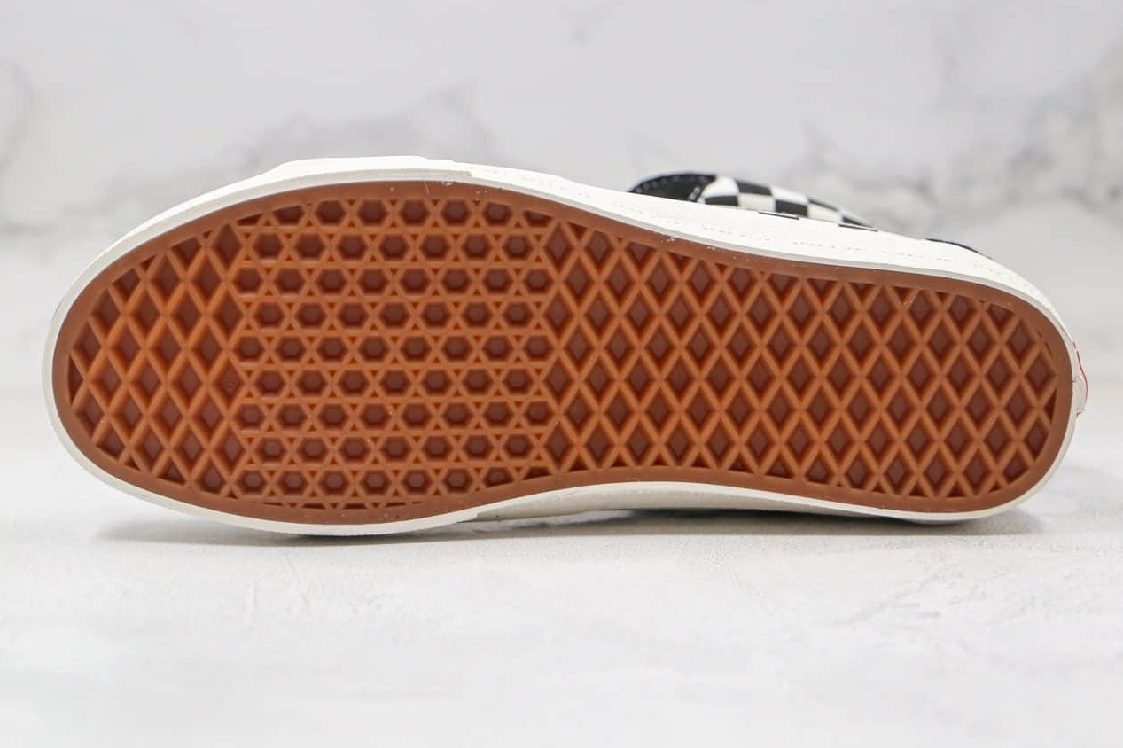 Vans Sk8-Hi Blur Black & White Checkerboard Skate Shoes - Classic Style and Versatile Design for Skaters and Sneakerheads Vans Sk8-Hi Blur Black & White Checkerboard Skate Shoes - Classic Style and Versatile Design for Skaters and Sneakerheads