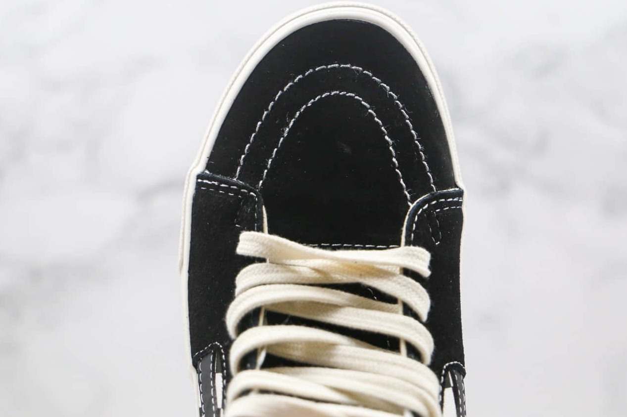Vans Sk8-Hi Blur Black & White Checkerboard Skate Shoes - Classic Style and Versatile Design for Skaters and Sneakerheads