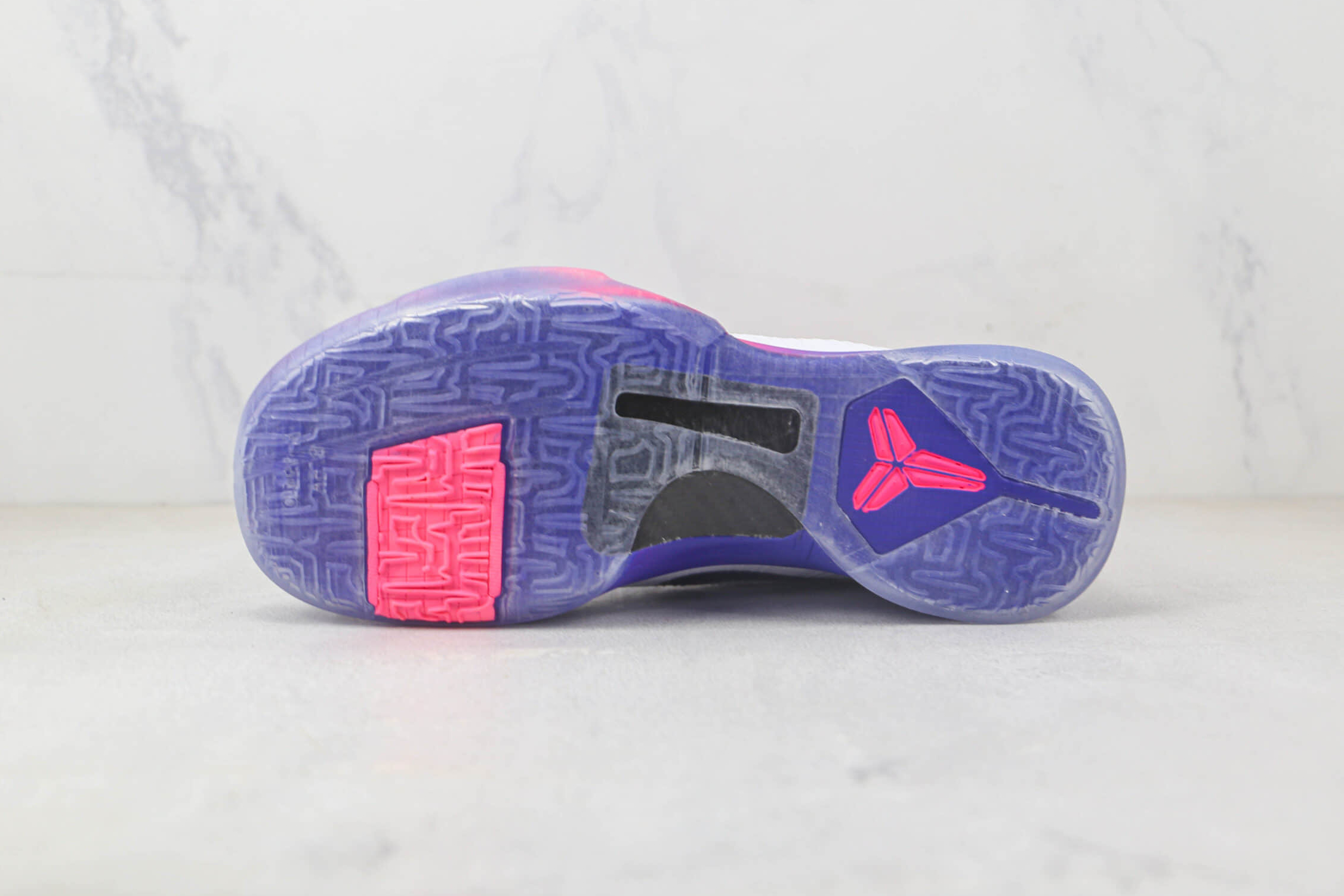 Nike Zoom Kobe V Protro Kay Yow Big Stage Champ White Pink Basketball Shoes CW2210-100 Nike Zoom Kobe V Protro Kay Yow Big Stage Champ White Pink Basketball Shoes CW2210-100