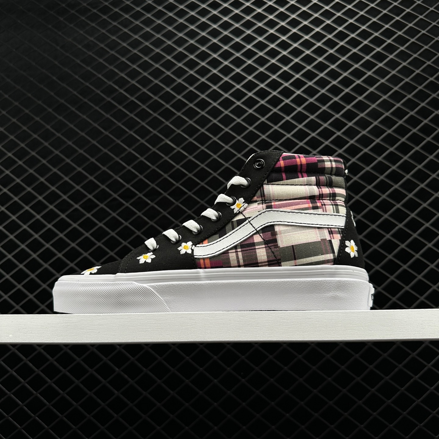 Vans SK8-HI Black White Pink VN0A7Q5NUUW - Shop Now! Vans SK8-HI Black White Pink VN0A7Q5NUUW - Shop Now!