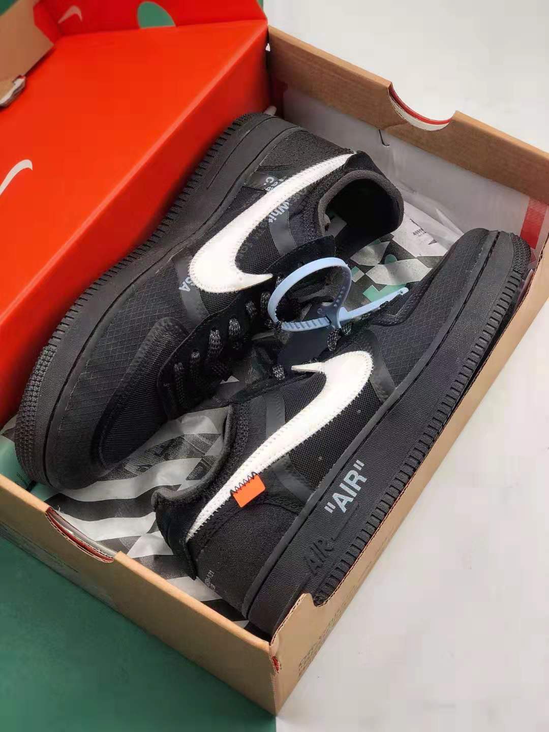 Nike Off-White x Air Force 1 Low 'Black' AO4606-001 - Exclusive Collaboration Sneaker Nike Off-White x Air Force 1 Low 'Black' AO4606-001 - Exclusive Collaboration Sneaker