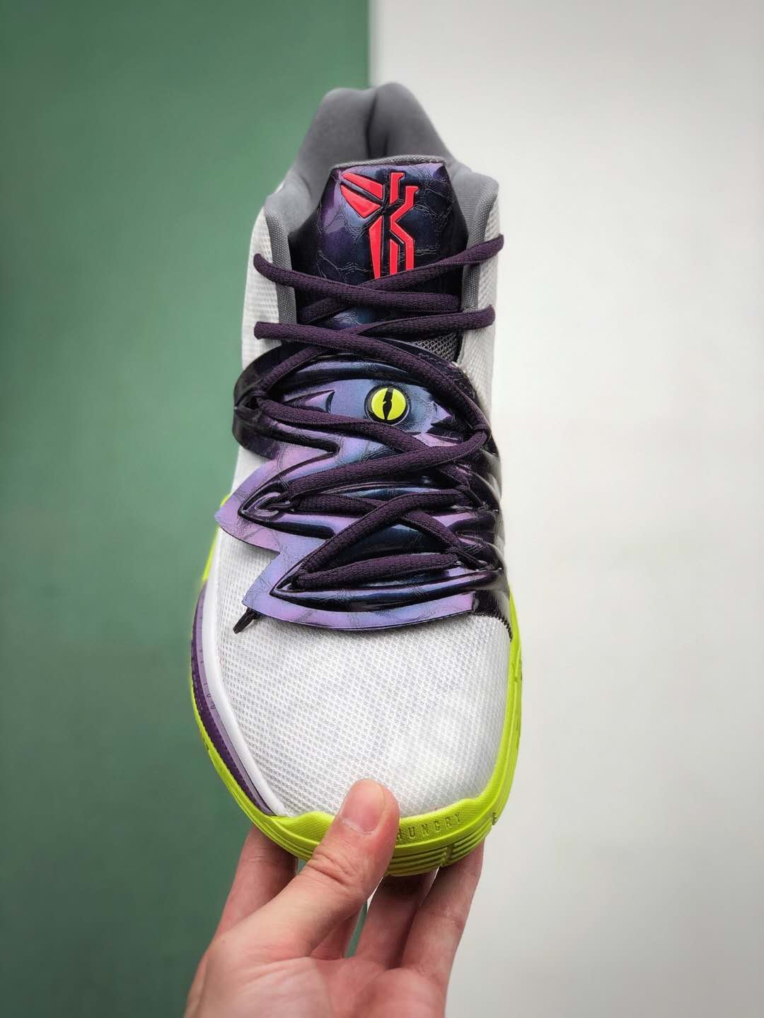Nike Kyrie 5 Mamba Mentality AO2919-102 - Authentic Performance Basketball Shoes Nike Kyrie 5 Mamba Mentality AO2919-102 - Authentic Performance Basketball Shoes