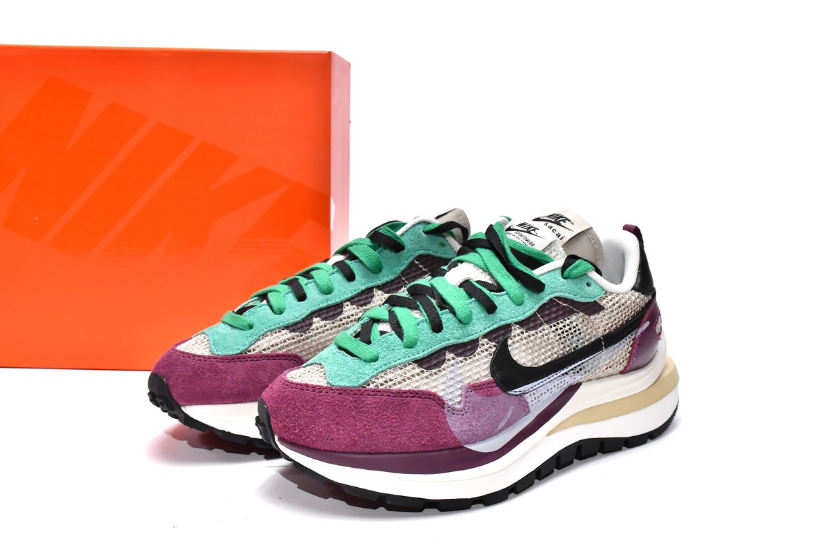 Nike Sacai X VaporWaffle SP 'Villain Red' | DD3035-200 | Shop Now