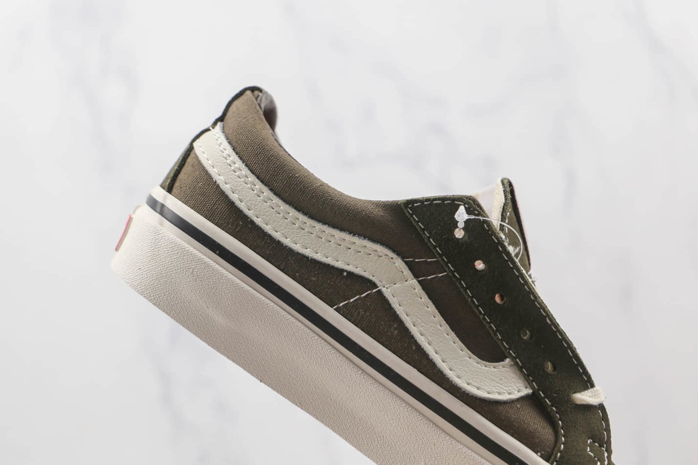 Vans SK8-Low Reissue SF Brown Unisex Green VN0A4UWI2V7 - Stylish and versatile footwear for all genders