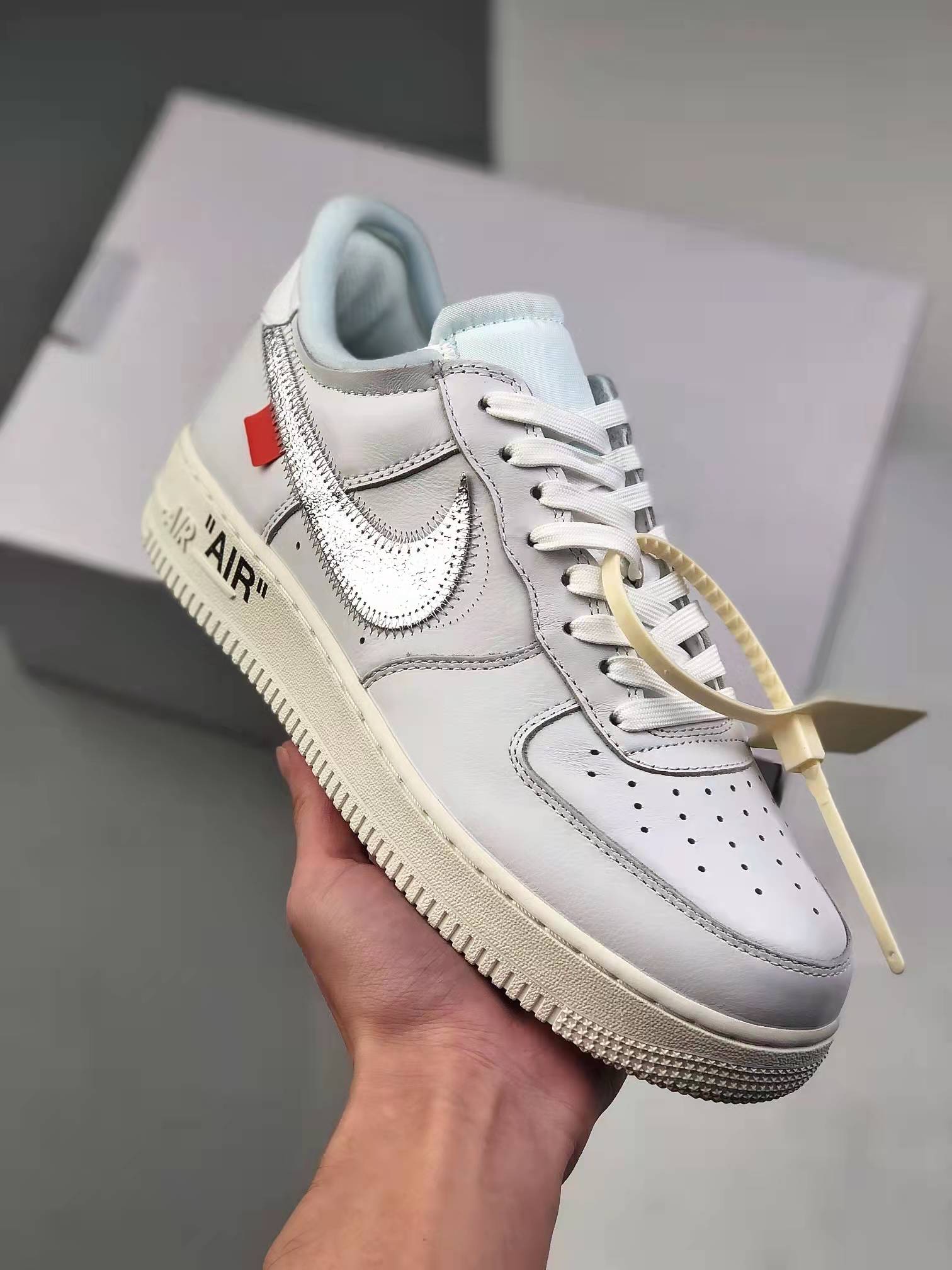 Nike OFF-WHITE x Nike Air Force 1 'ComplexCon Exclusive' AO4297-100 - Limited Edition Collab Sneakers