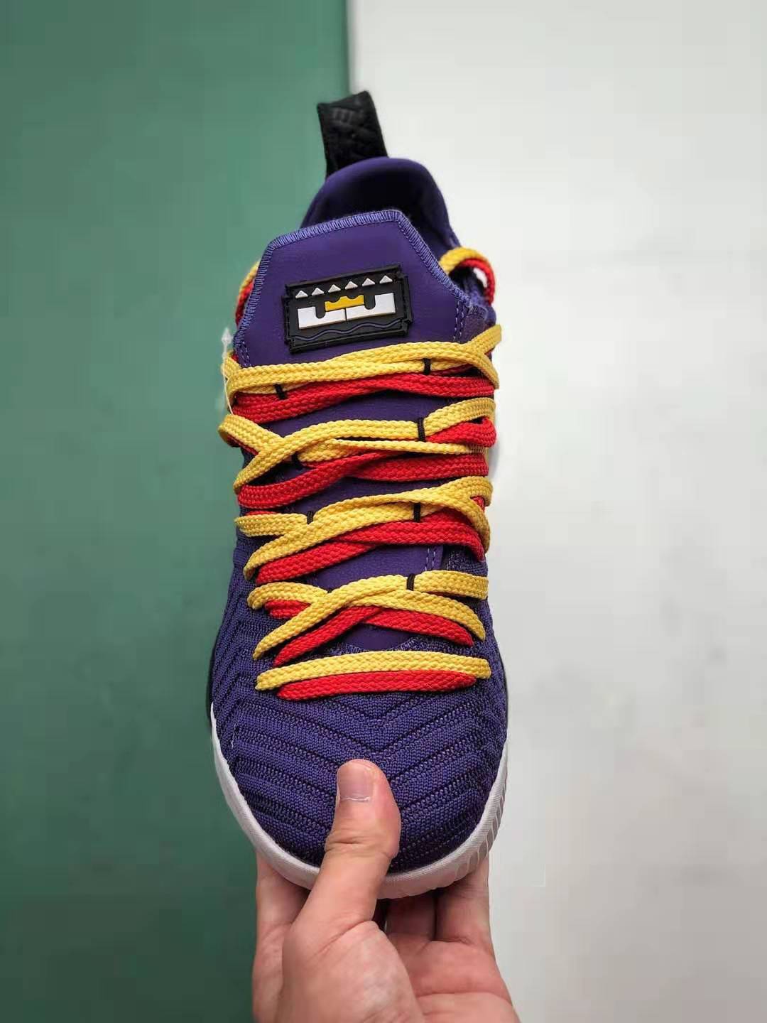 Nike LeBron 16 'Martin' CI1520-500 - Premium Basketball Shoes Nike LeBron 16 'Martin' CI1520-500 - Premium Basketball Shoes