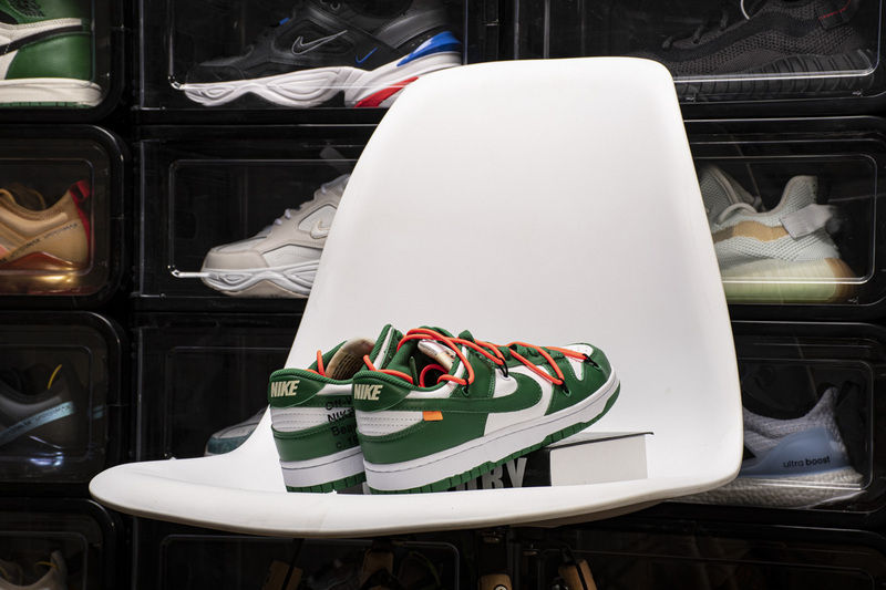 Nike OFF-WHITE X Dunk Low 'Pine Green' CT0856-100 - Exclusively Authentic